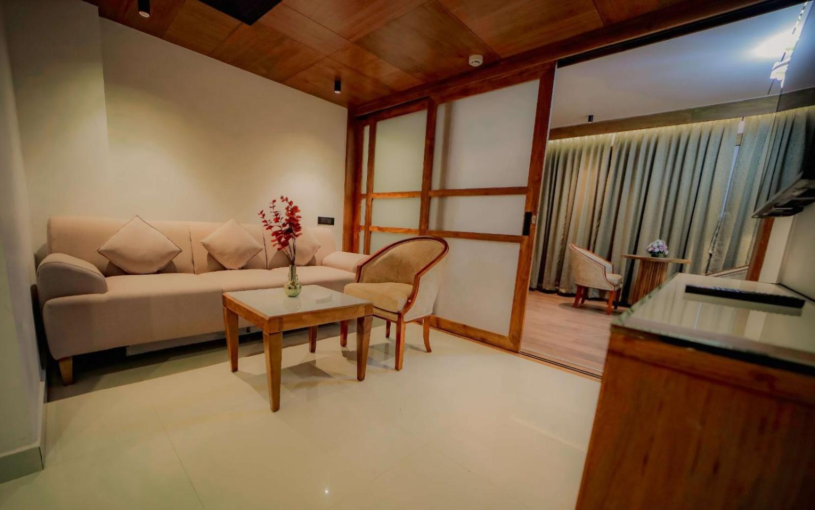Hotel Cordial Sopanam Thiruvananthapuram Dış mekan fotoğraf