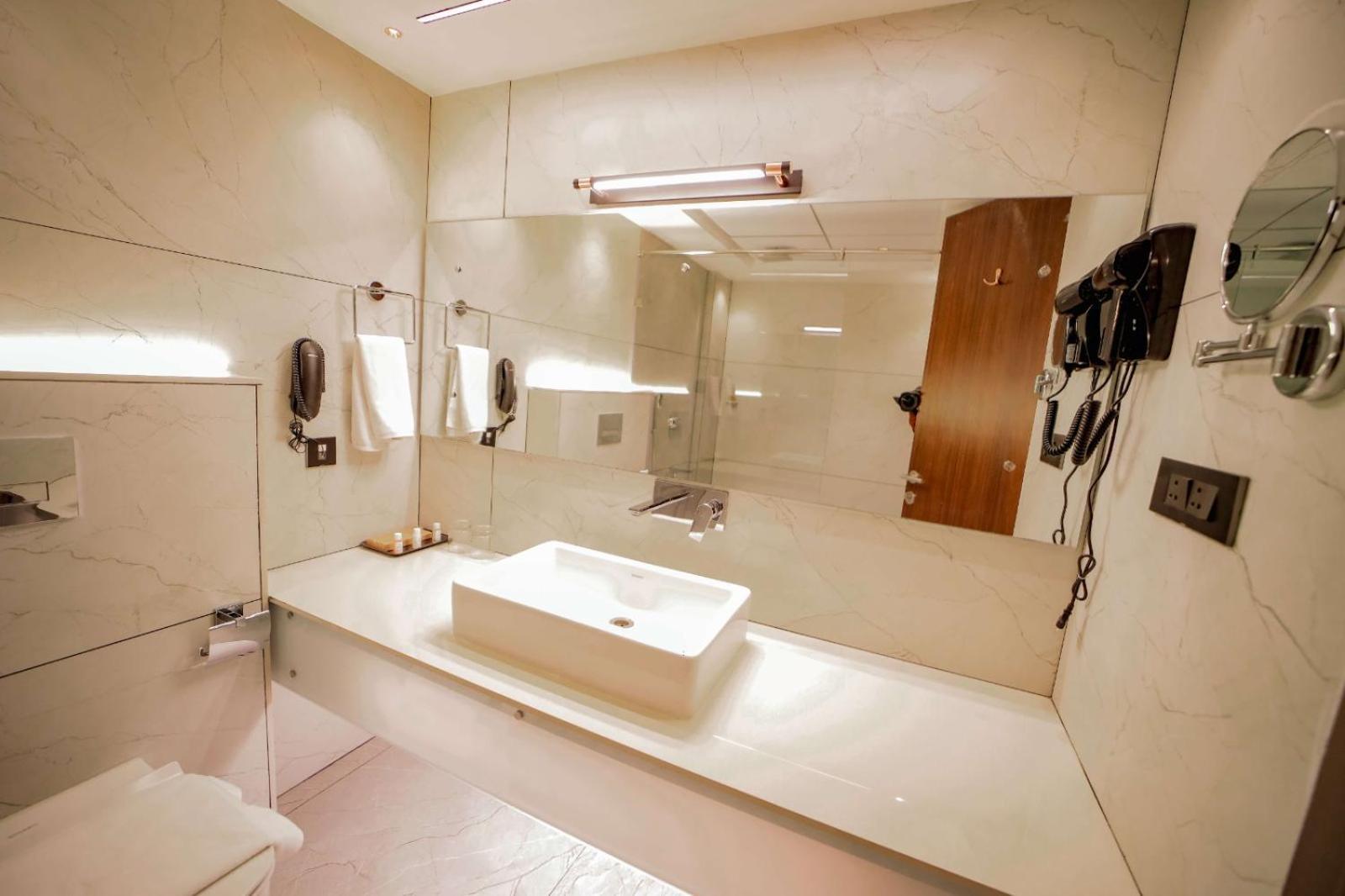 Hotel Cordial Sopanam Thiruvananthapuram Dış mekan fotoğraf